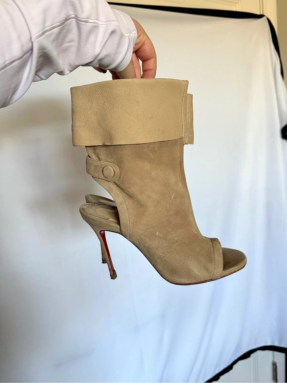Christian Louboutin Madison Calf Slade Suede Peep Toe Booties Brown US 6